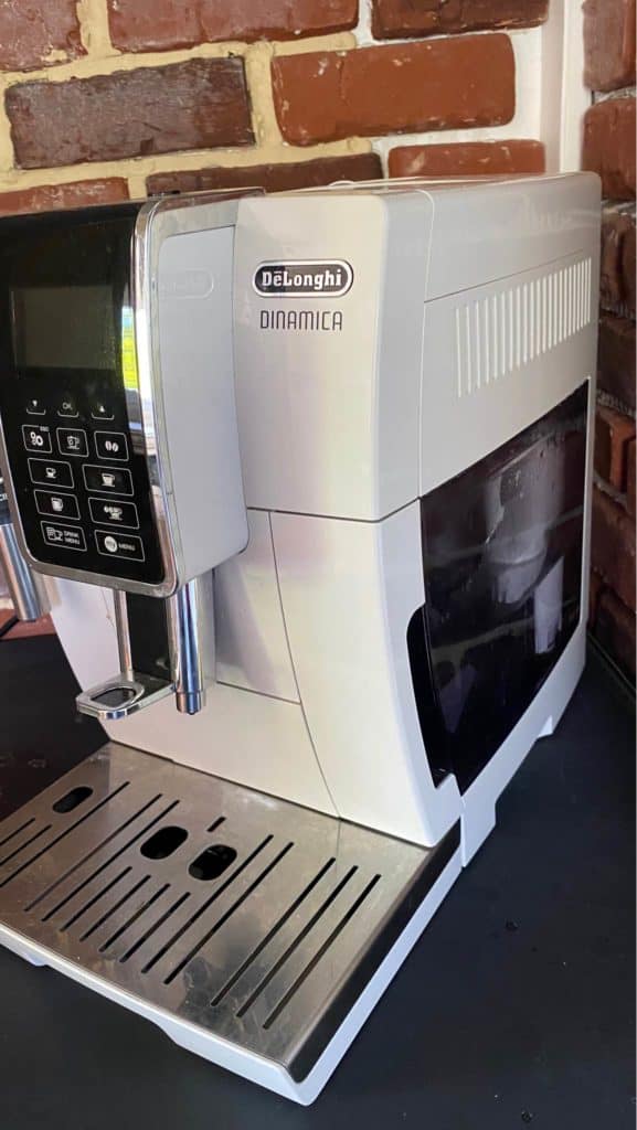 Delonghi Dinamica is lower in price than Magnifica S Smart