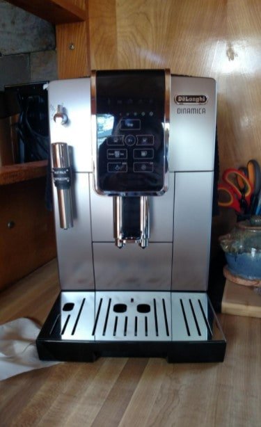 Design of Delonghi Dinamica ECAM35025SB