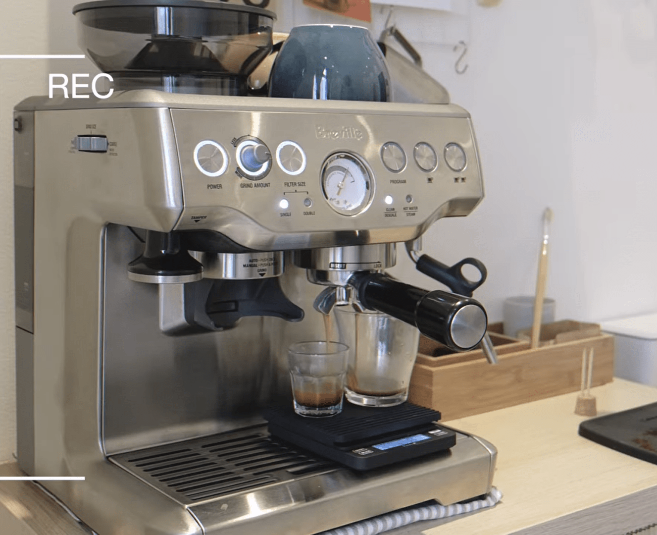 Barista Express is extracting coffee