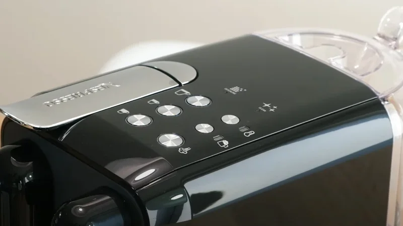 the creatista uno's button-operated interface