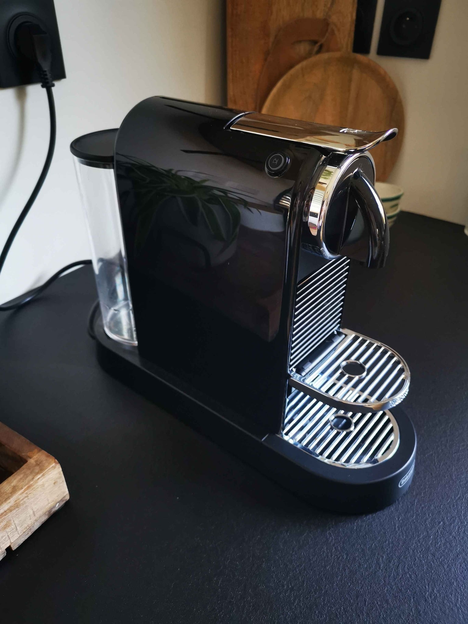 Nespresso Citiz has two tiers of cup holders