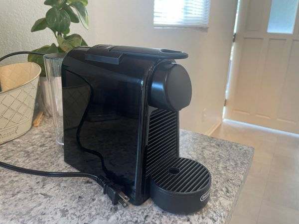 Nespresso Essenza Mini: Design & Material