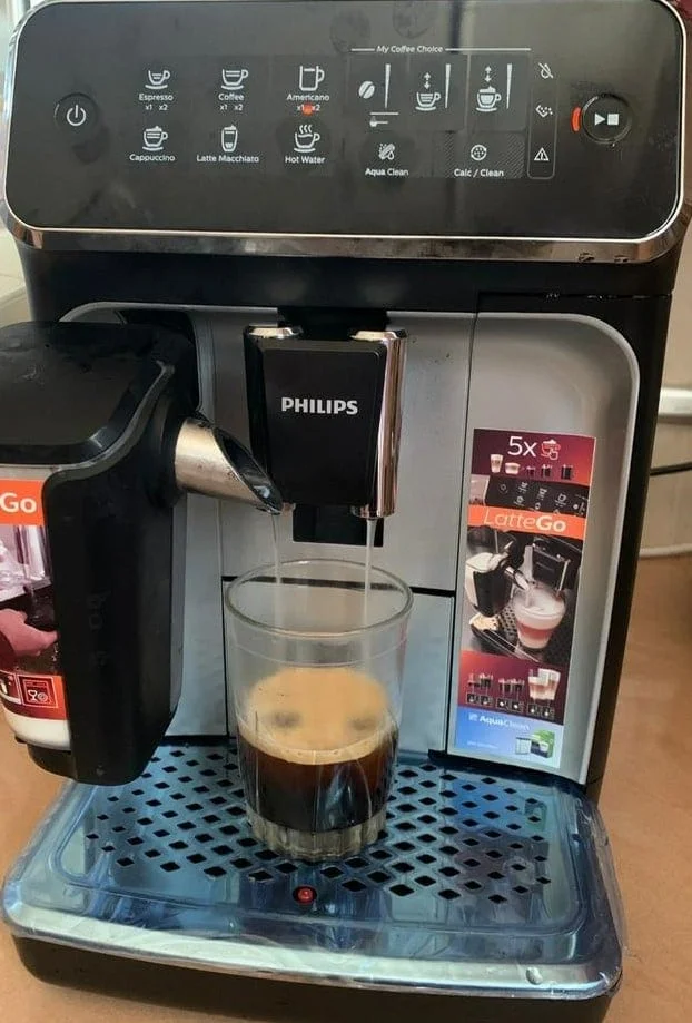 Philips 3200 uses a steam wand
