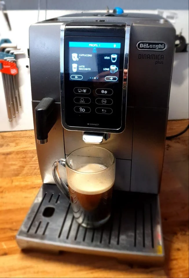 Delonghi Dinamica Plus: Dosing and tamping